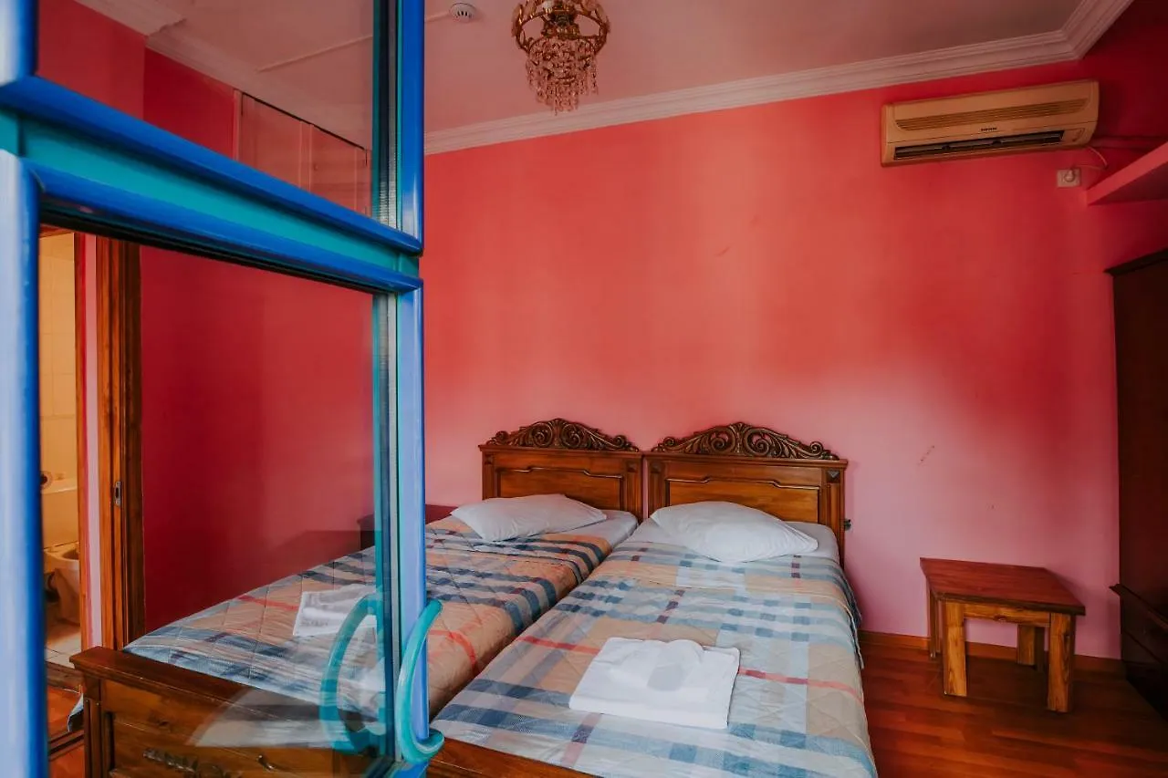Hotel Metropol Batumi 3*,  Georgia